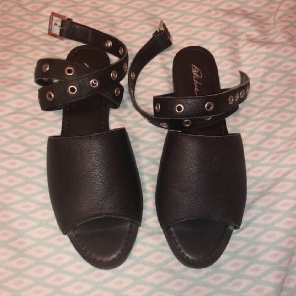 ASOS Park Lane Leather Eyelet Sandal - Picture 2 of 7